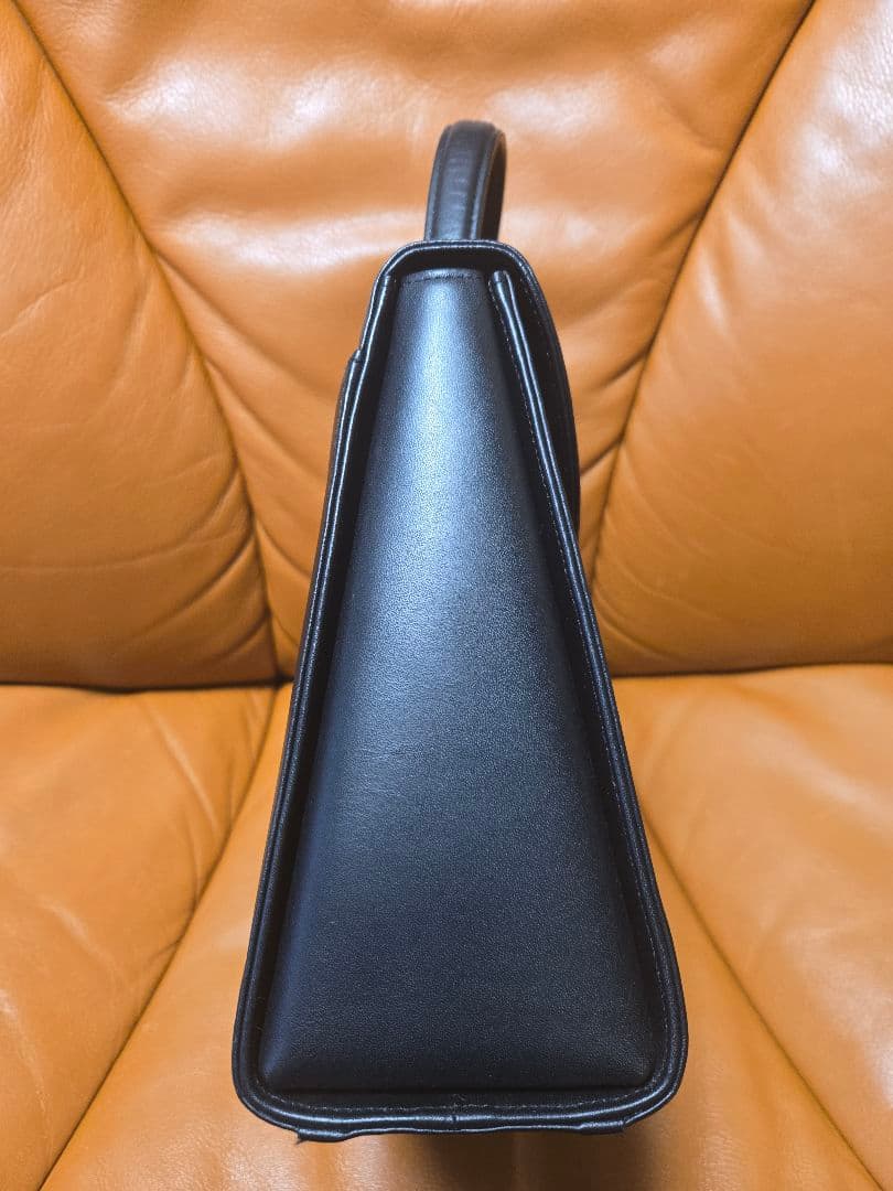 GIVENCHY　ジバンシー　4Gロゴ　ハンドバッグ　フォーマルバッグ　牛革