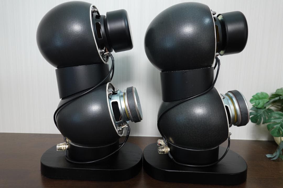 【コーン還流式スピーカー　並列二連式】　ほぼ新品　無指向性・立体音響