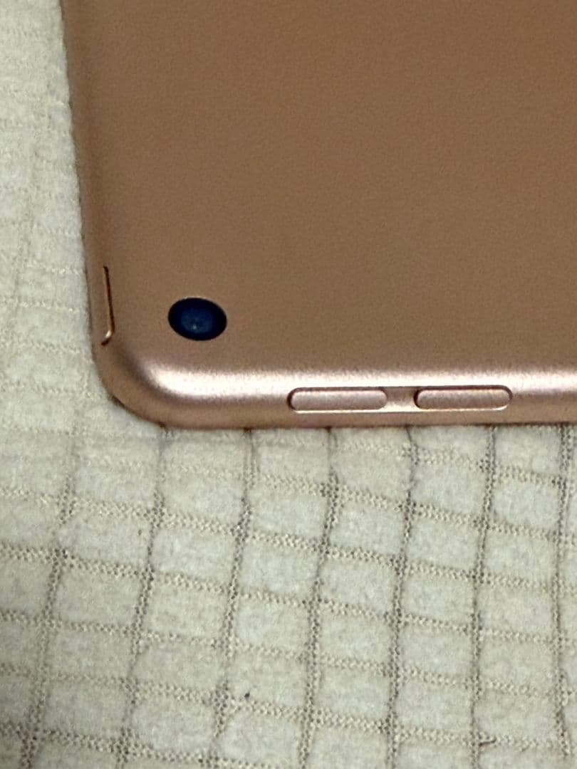 ジャンク品 iPad mini 第5世代 64GB ゴールド - 液晶割れ