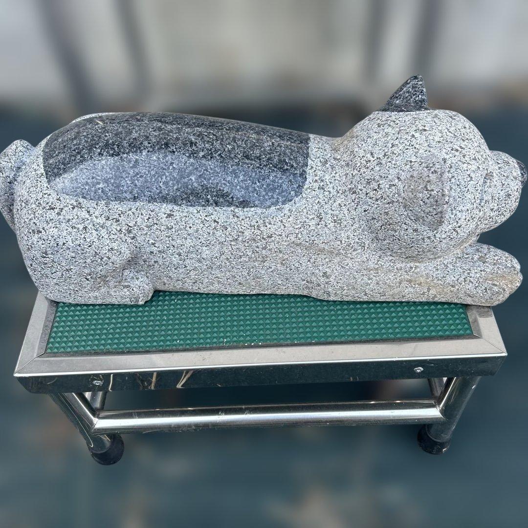 天然御影石 犬モチーフ石彫 水鉢・花器 置物 庭園装飾