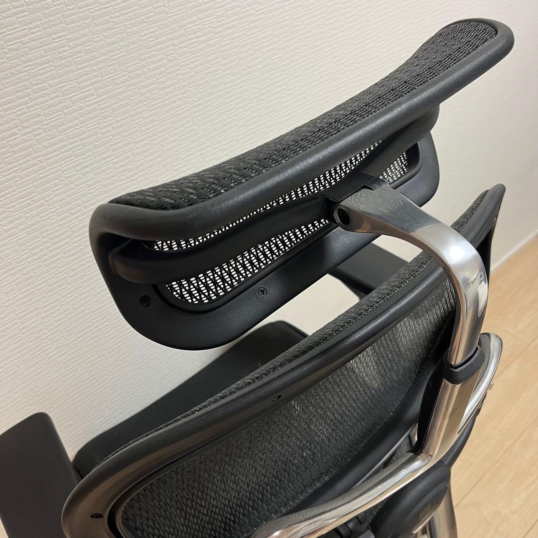 エルゴヒューマン プロ オットマン内蔵型 ヘッドレスト有り　ブラック