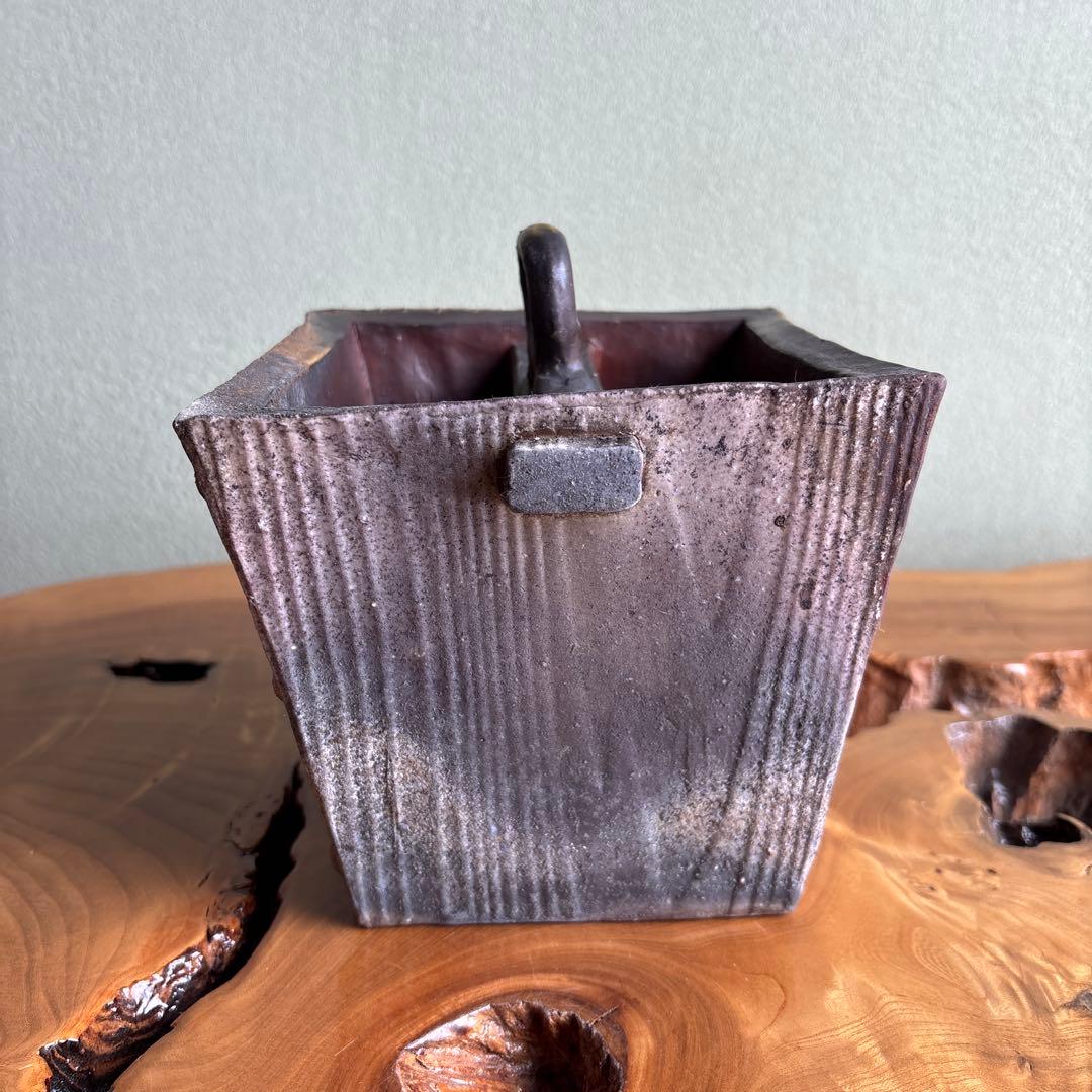 備前焼 松本頼明造 「鉤瓶花入」 共箱 花瓶 高さ17cm