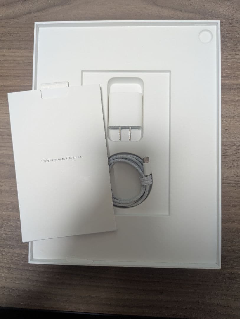 Apple iPad スペースグレー 本体 充電器付き