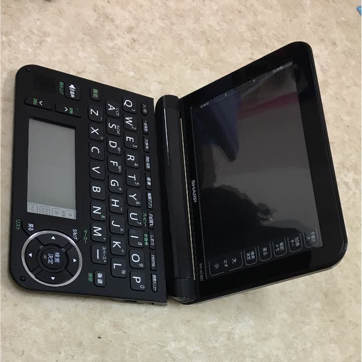 電子辞書（ケース付き）