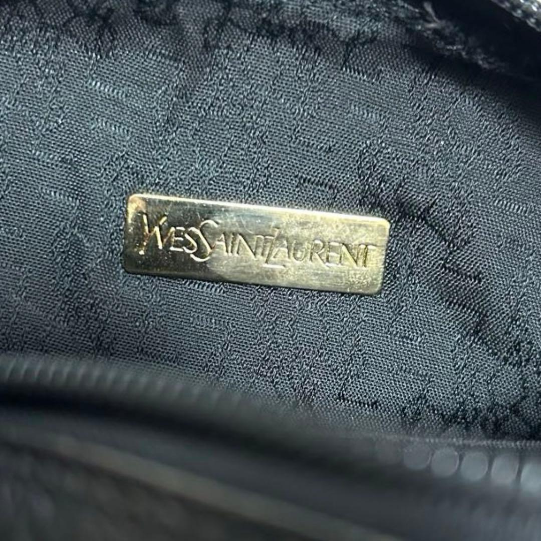 イヴ・サンローラン　YSL ショルダーバッグ　三角ロゴ　クロスボディ　レザー