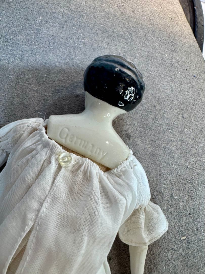 19世紀　チャイナヘッドドール　アンティーク　ドイツ製 陶器人形 白ドレス