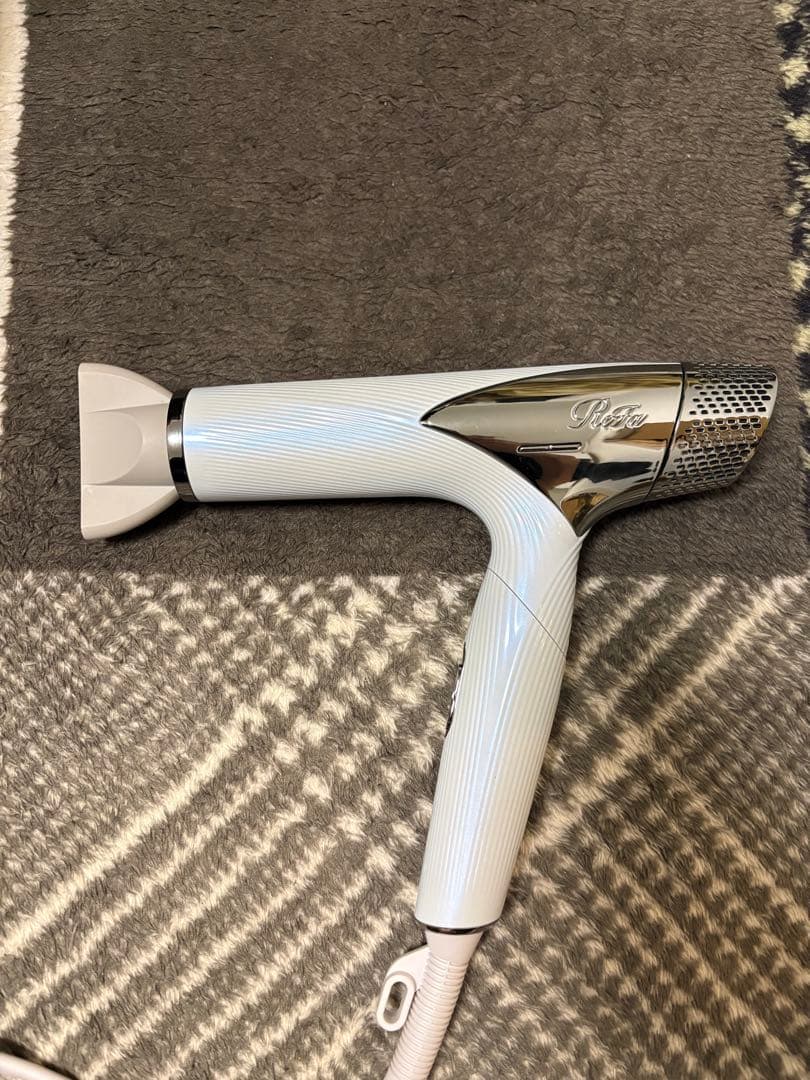 ReFa リファビューテック　ドライヤースマート