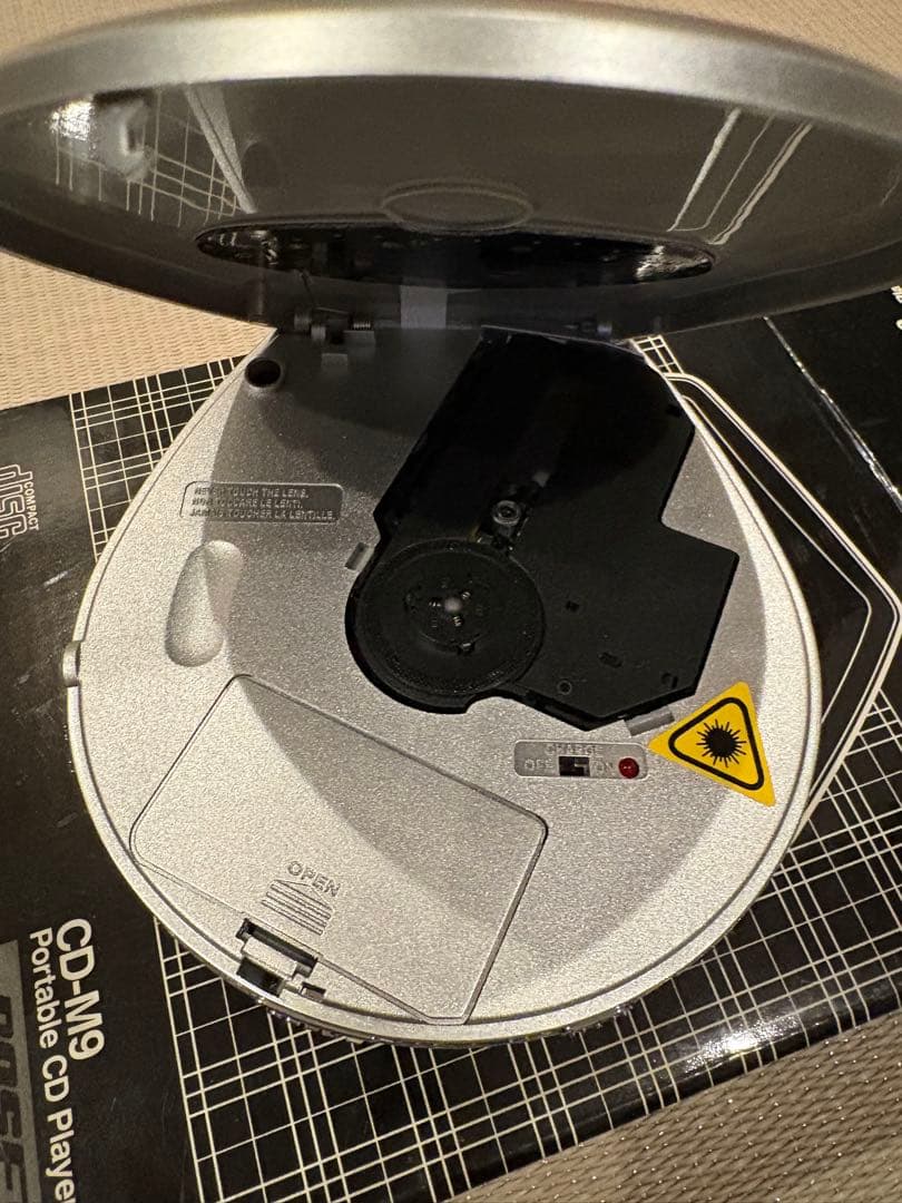 Bose ポータブルCDプレイヤー CD-M9 MP3対応　未使用　美品