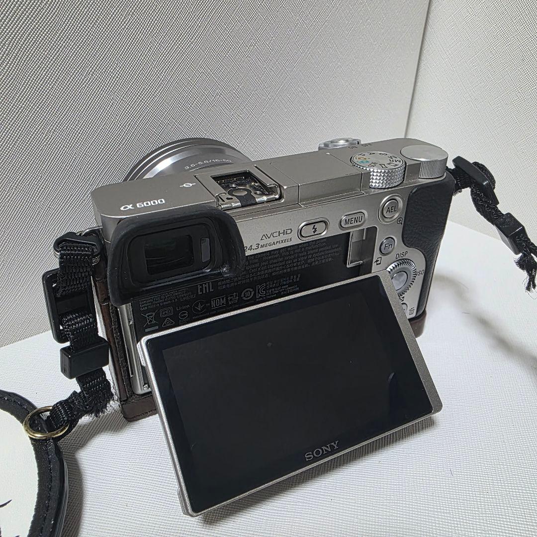 SONY　α6000　レンズ交換式デジタルカメラ