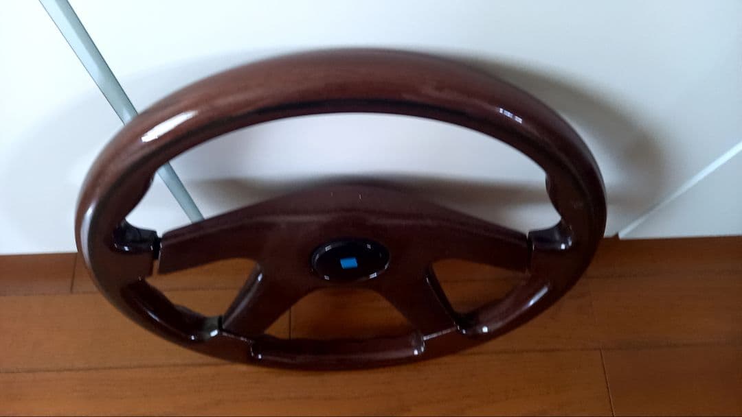 ナルディハンドル　 GARA4