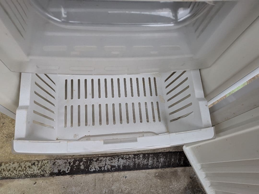 ハイアール冷凍庫JF-NUF136E