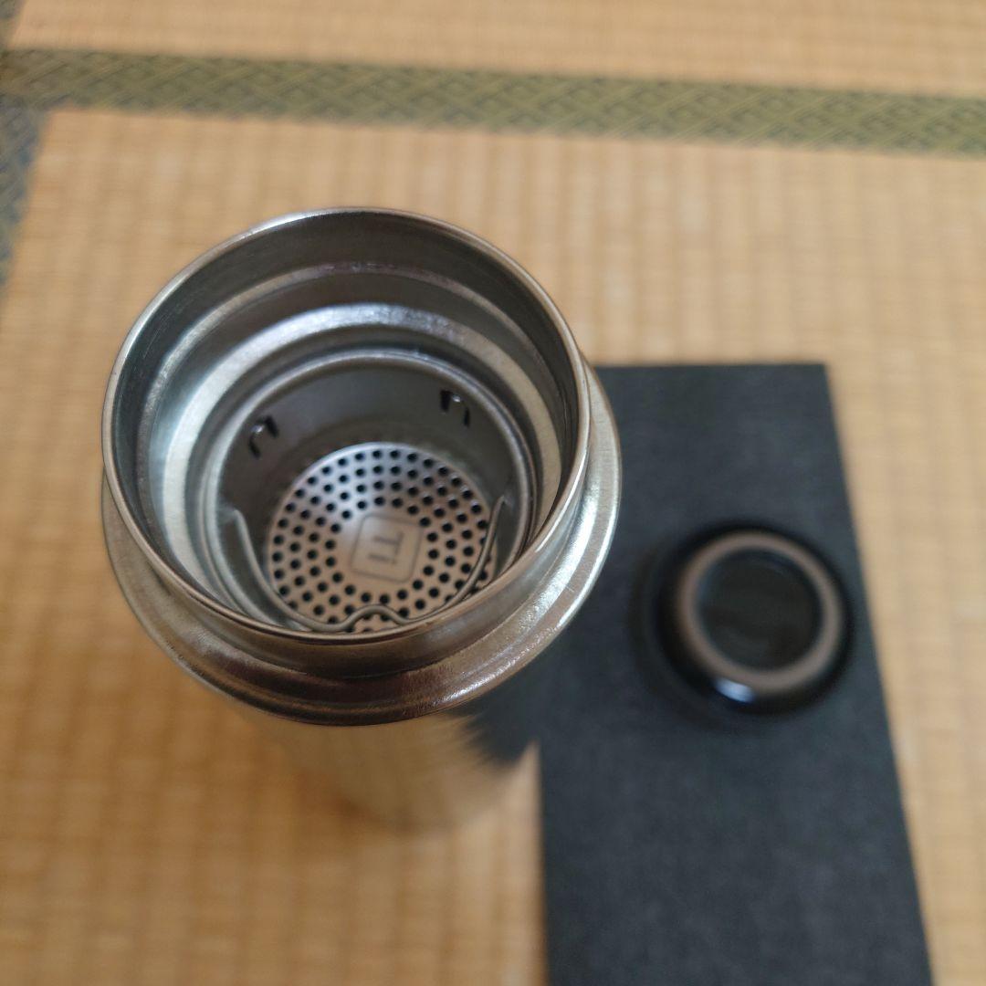 純チタン製真空ボトル「TITANBLUE」