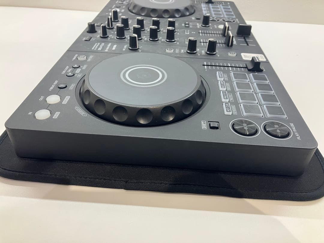 Pioneer DJ/DDJ-FLX4 コントローラー