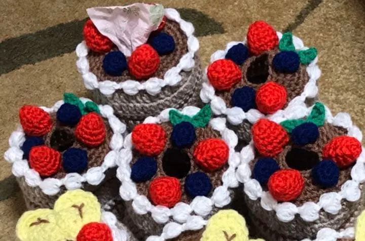 パンケーキのトイレットペーパーカバー　ティッシュカバー　手編み