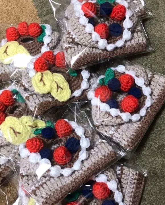 パンケーキのトイレットペーパーカバー　ティッシュカバー　手編み