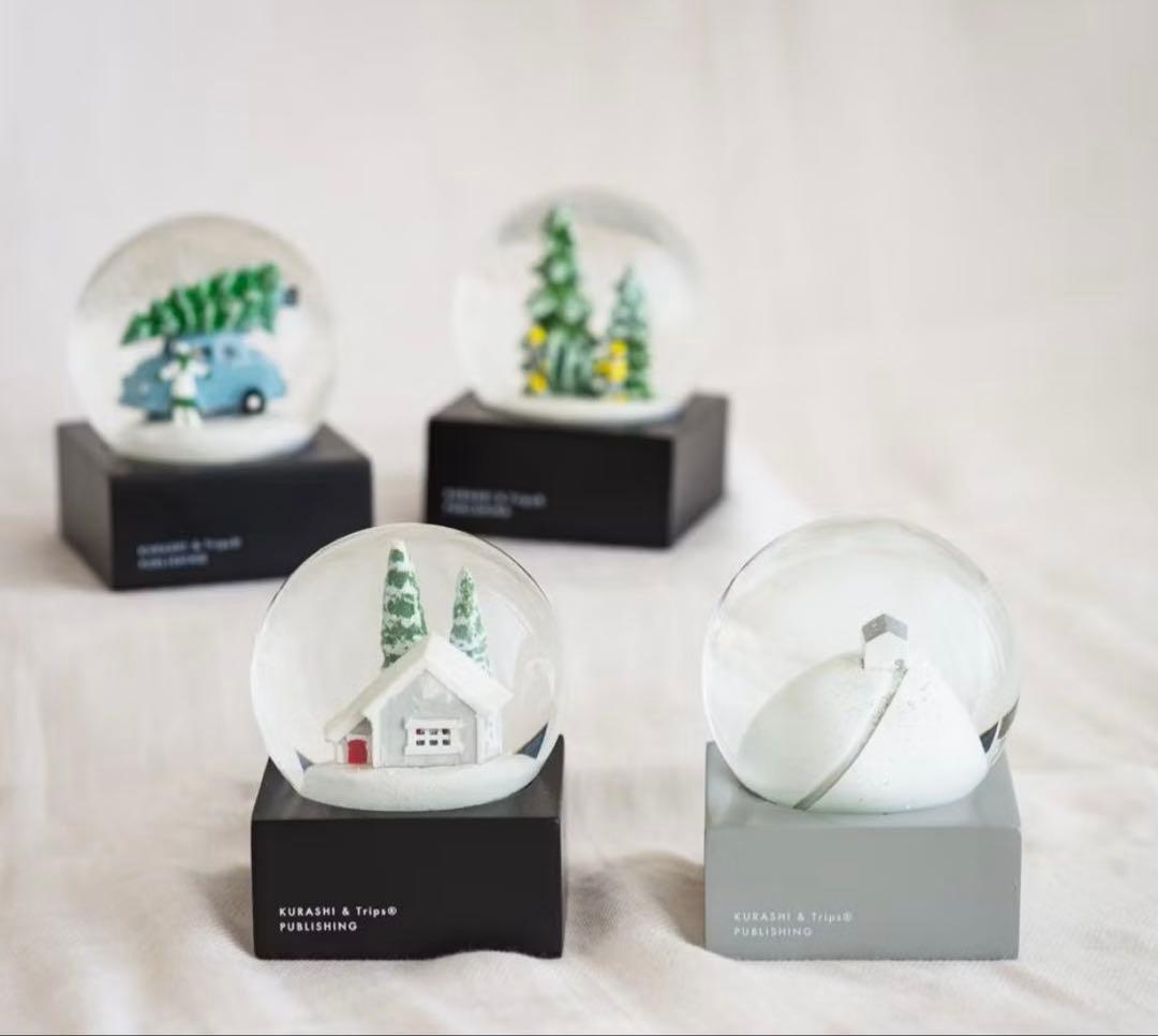 北欧暮らしの道具店　スノードーム 2022 「丘の上の家から」