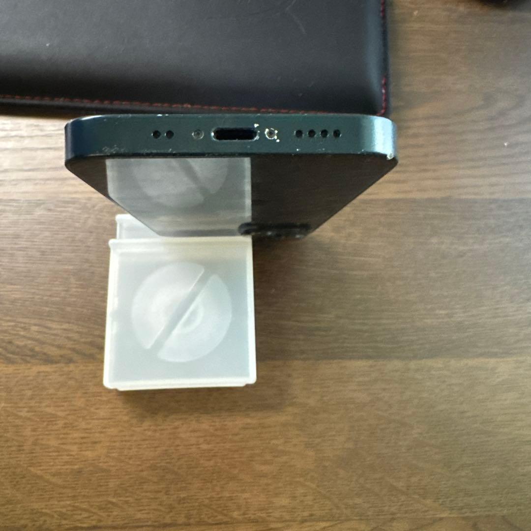 <バッテリー最大容量84%>iPhone13 mini 128Gミッドナイト