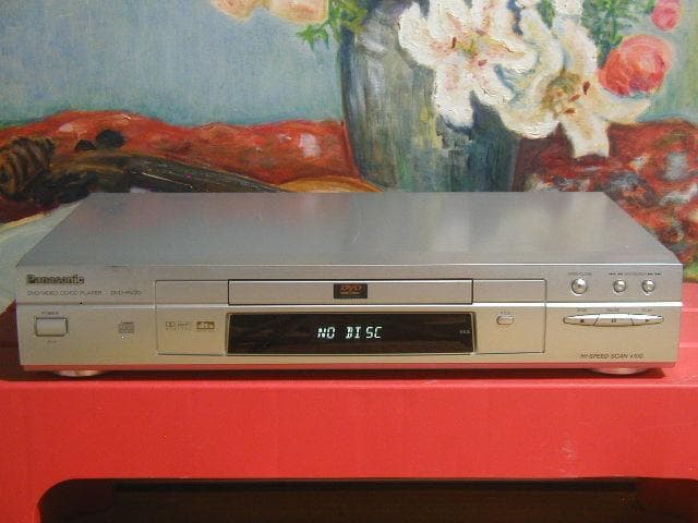 ★パナソニック　Panasonic ＤＶＤ／ＣＤプレーヤー DVD-RV20