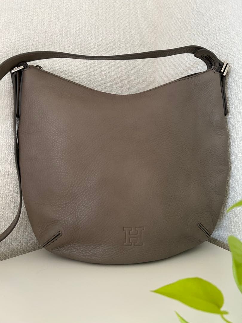 HIROFU ヒロフ　ソーロ　ショルダーバッグ　グレー