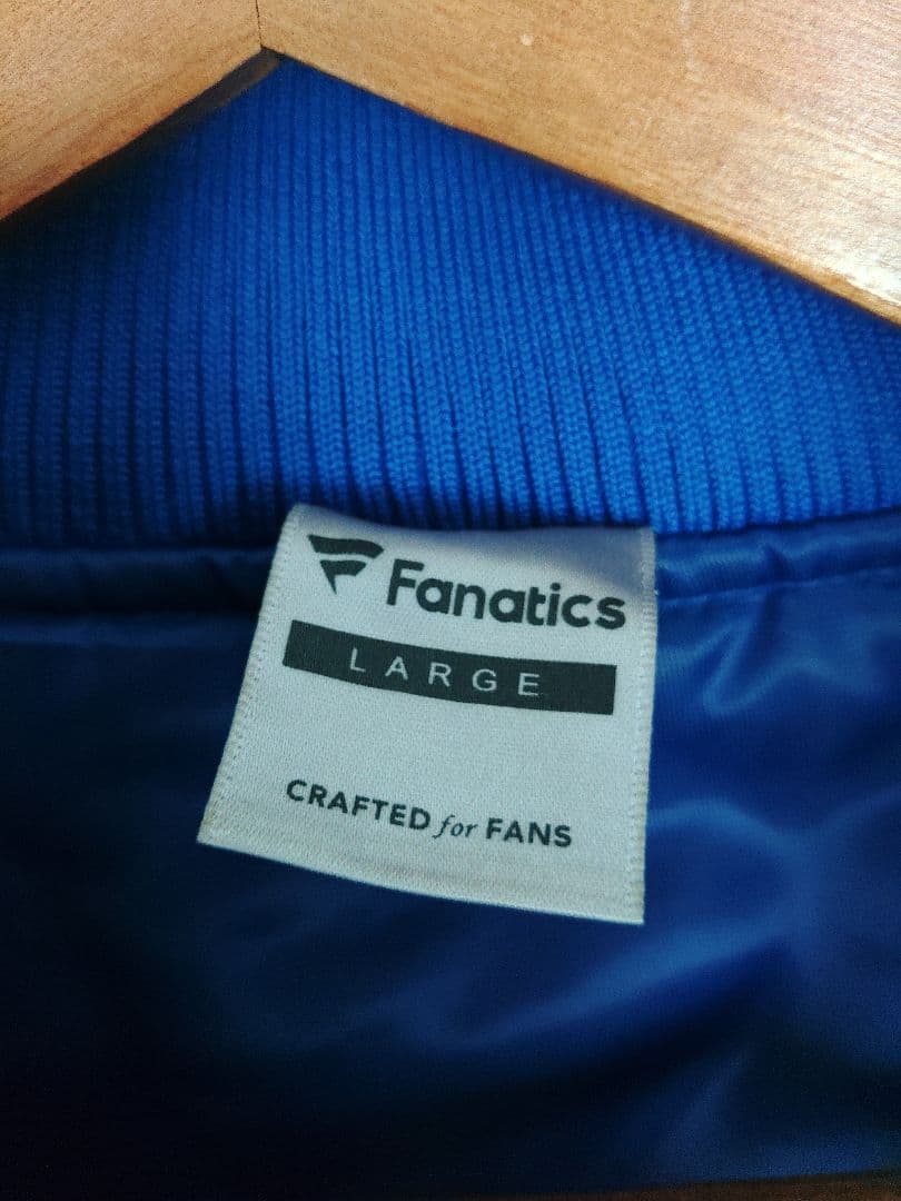 4月15日限定特価！ロサンゼルス・ドジャーススタジャン