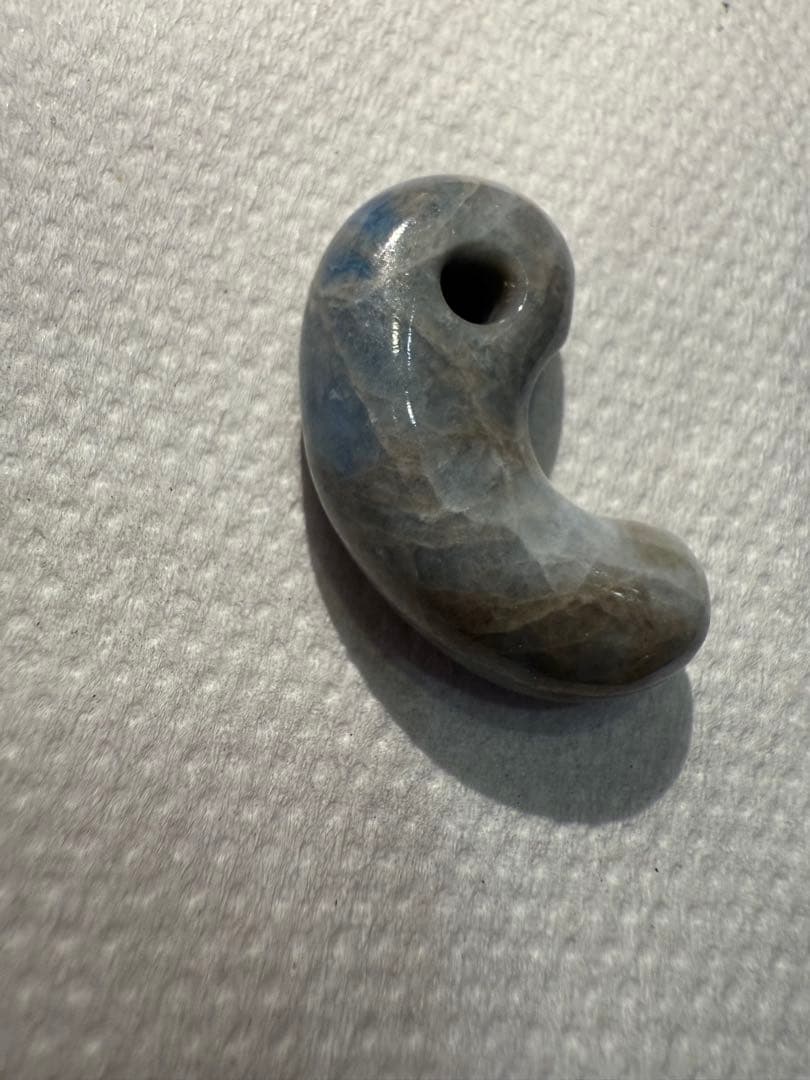 糸魚川‼️青翡翠‼️コン沢‼️勾玉‼️送料無料‼️破格出品‼️