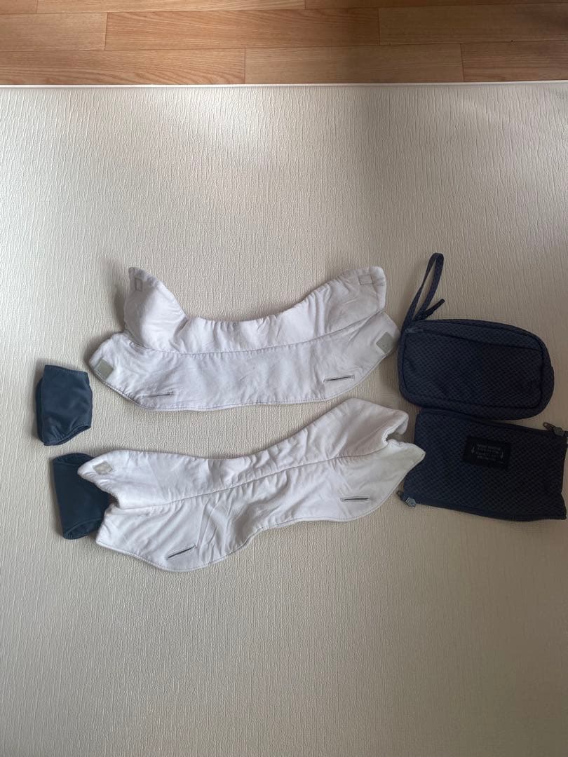 Nuna 抱っこ紐 グレー メッシュ　カドルクリック