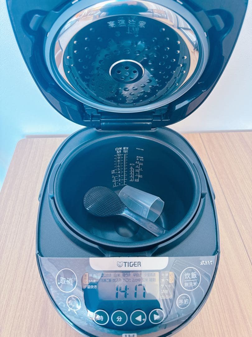 炊飯器　一升炊き　タイガーJPW-S180