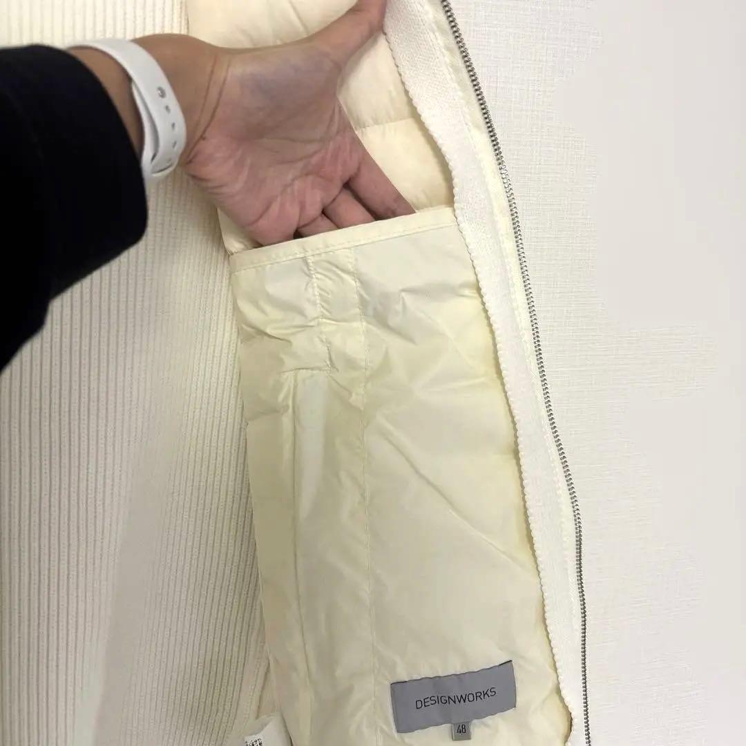 ホワイト フード付きダウンジャケット