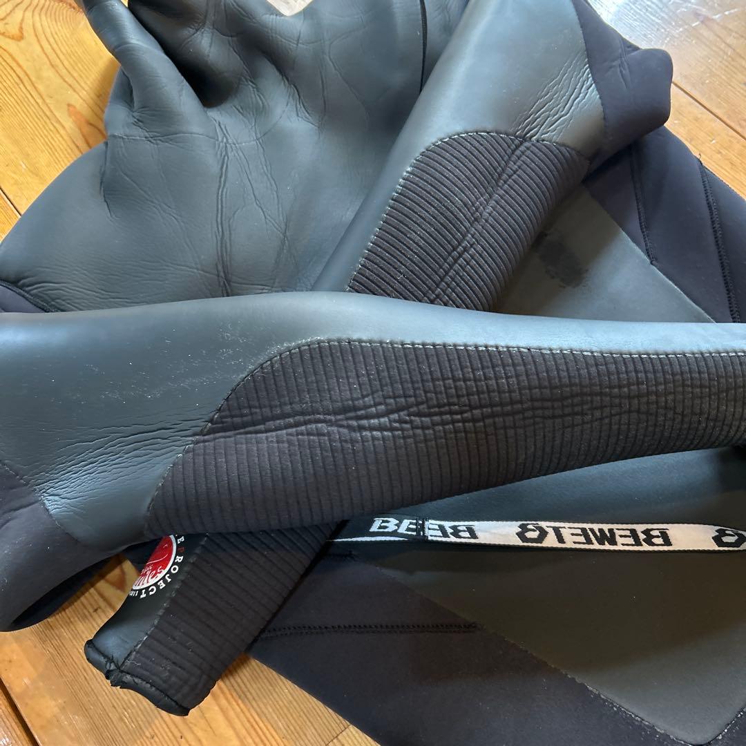 BEWET フルスーツ ブラックメンズ　L