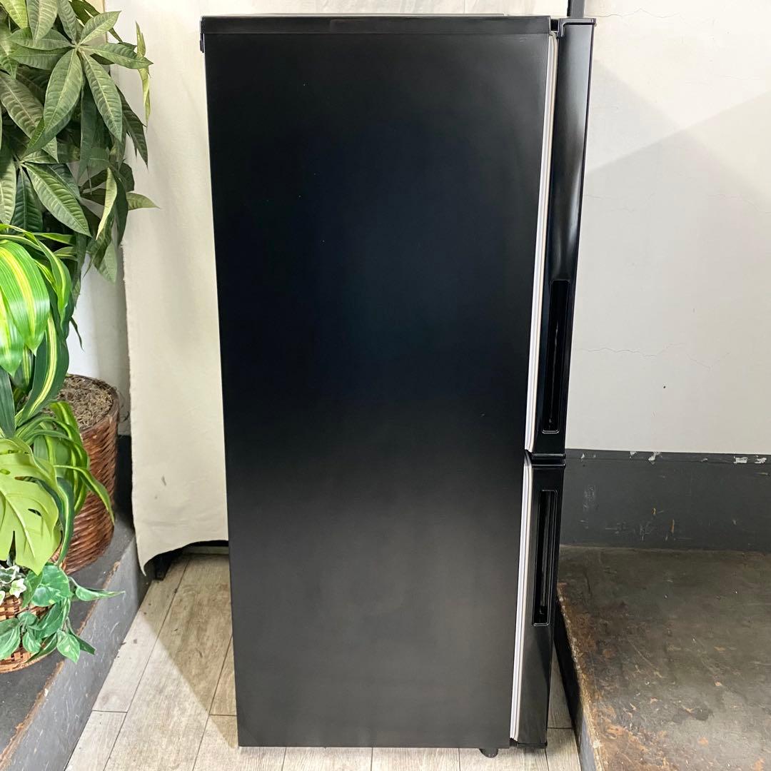 シンプルなブラックがカッコいい！今、品薄ニトリ！2ドア冷凍冷蔵庫140L