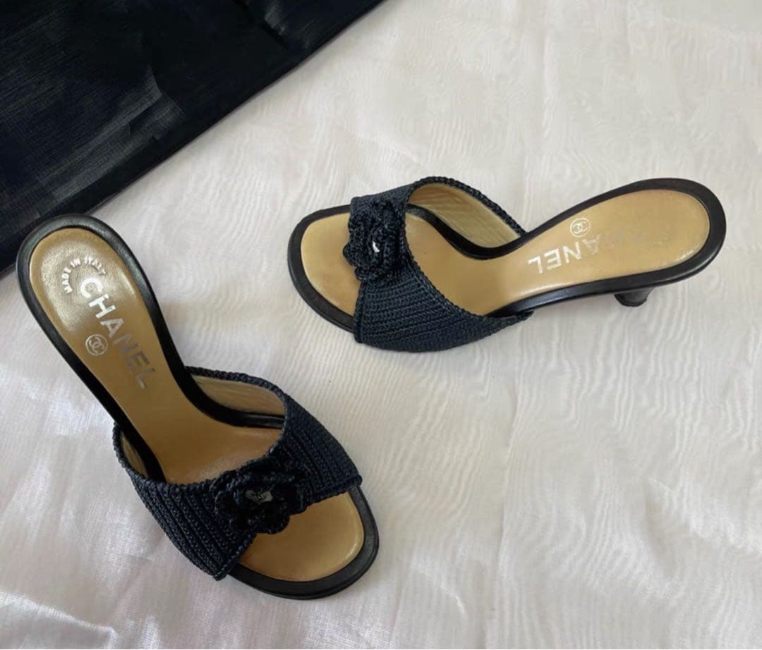 CHANEL シャネルブラックミュール サンダル 35.5