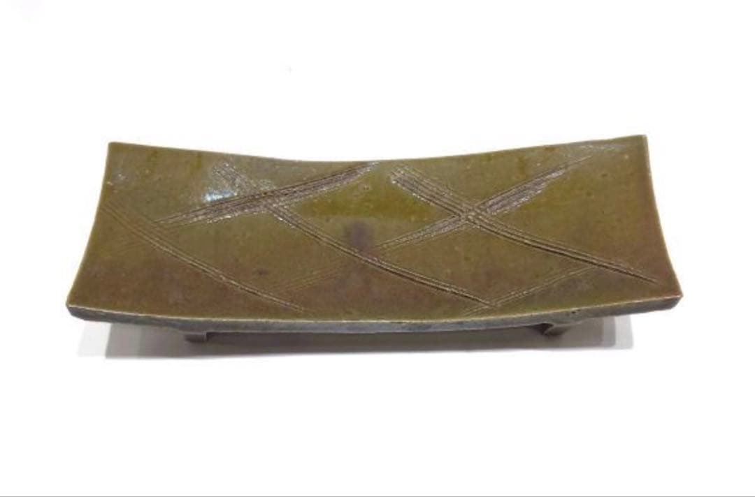 北大路魯山人　織部　櫛目　台皿　俎板皿