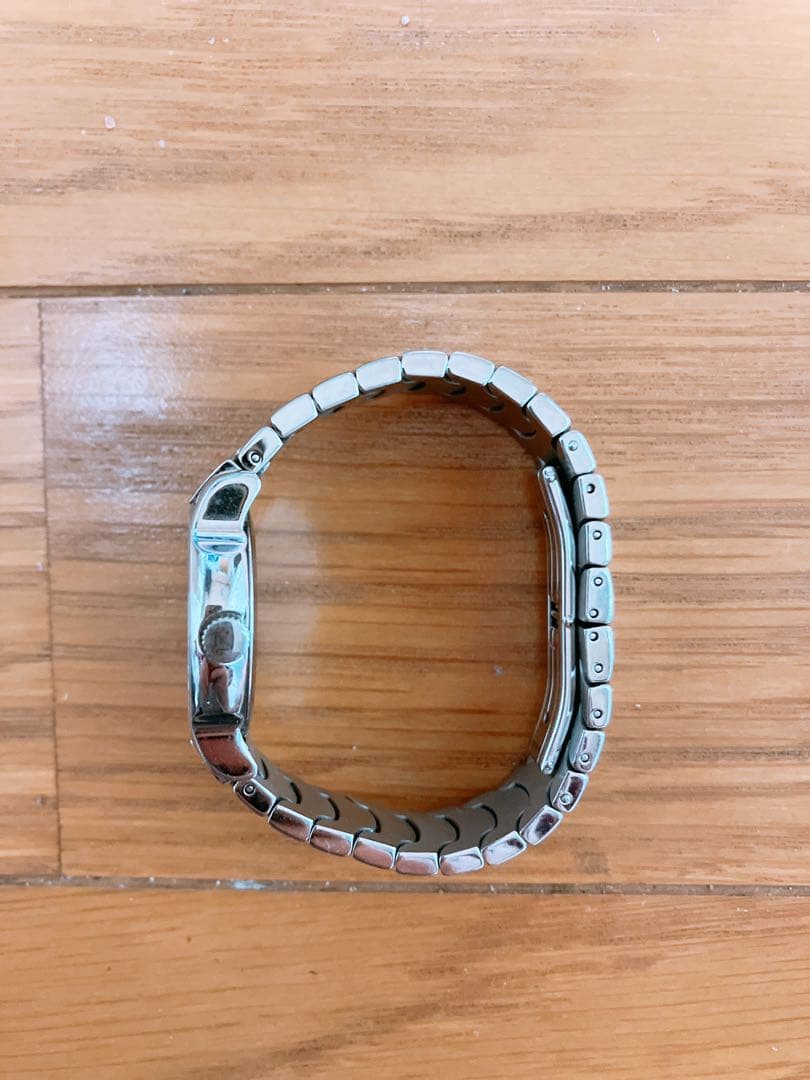 【美品】ブルガリ　腕時計　レディース　ソロテンポ　ホワイト　金土日45555円！