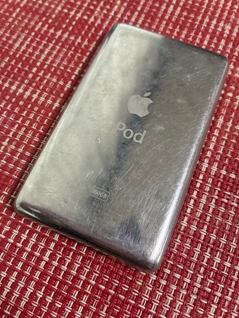 Pod classic 第6世代（160GB）　ケーブル付き