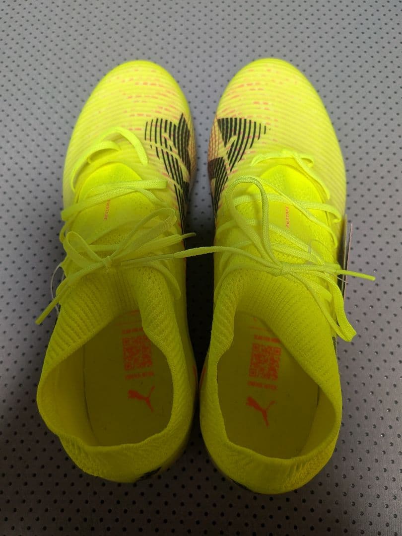 PUMA FUTURE8プロHG/AG サッカーシューズ （25.5cm）