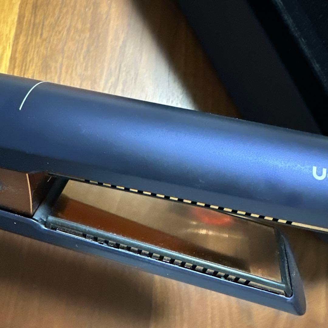 ダイソン　コードレスストレートアイロン　P8V-JP-PJJ0289A