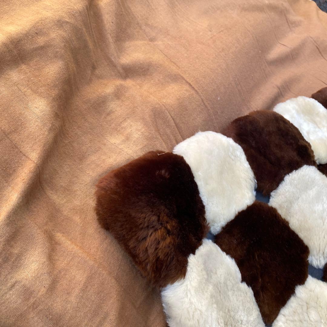 ムートンラグ　大きめ　ムートンカーペット