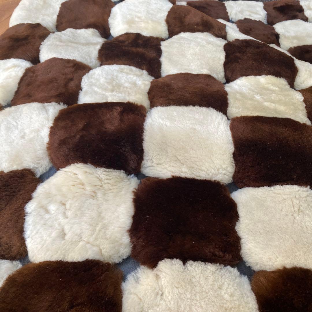 ムートンラグ　大きめ　ムートンカーペット