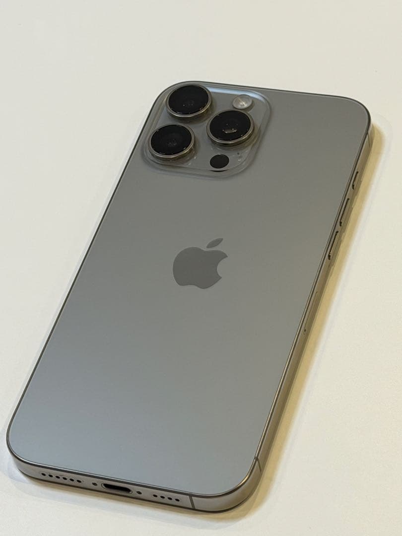 iPhone16promax 256gb ナチュラルチタニウムおまけ