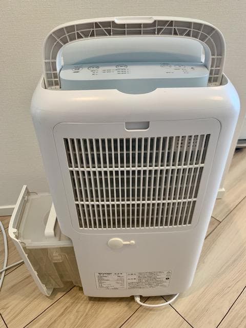 2022シャープ 衣類乾燥除湿機 7.1L 8畳 2020年モデル CV-L71