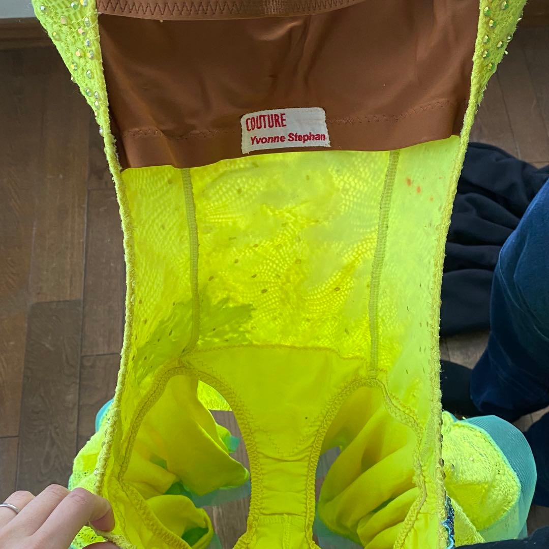 社交ダンス　ラテンドレス　クチュールイヴォンヌシュテファン製