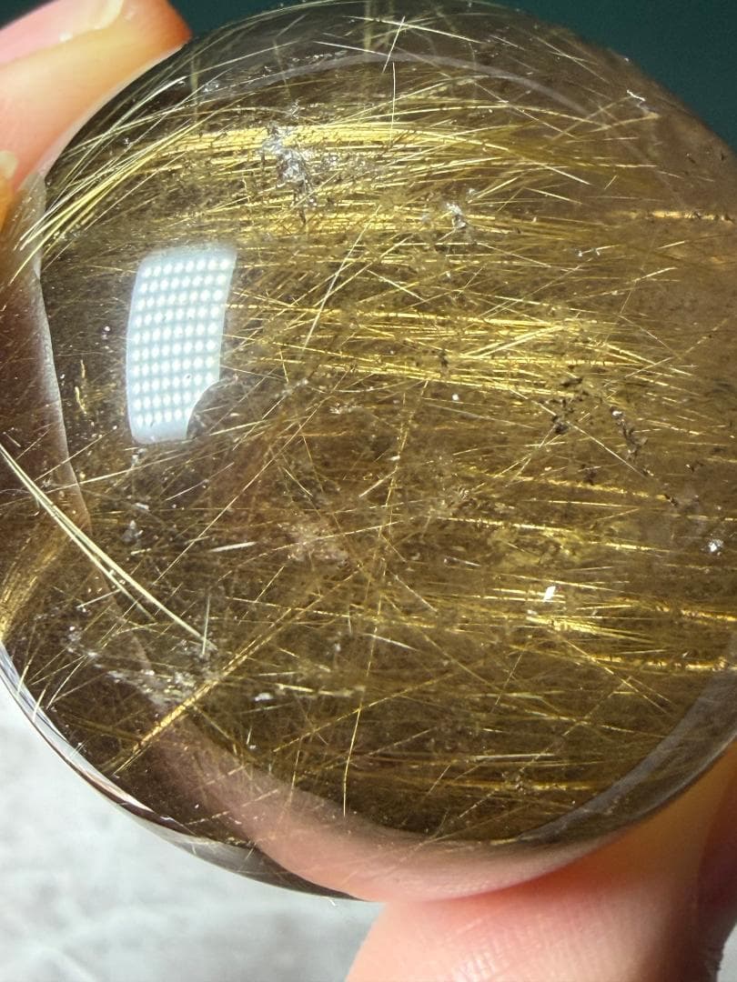 金運アップ◇ゴールドルチルクォーツ（虹入り）◇丸玉　約39.5㎜