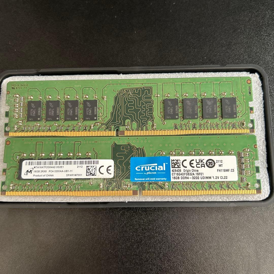 Crucial 16GBx2 DDR4 3200MHz メモリ