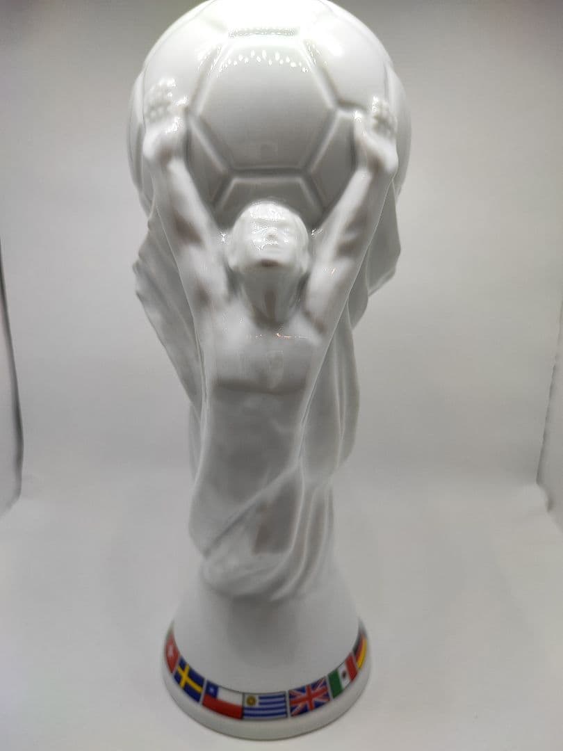 2002年 FIFAワールドカップ トロフィ レプリカ 陶器 愚堂登窯