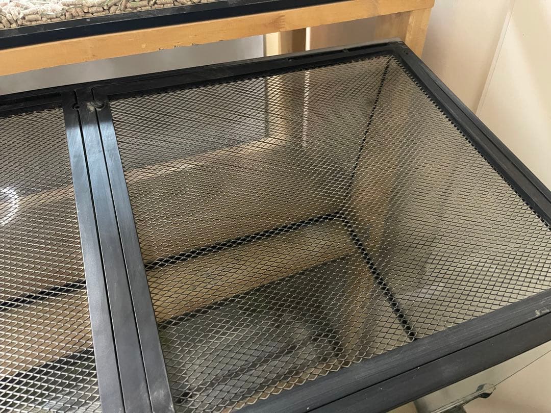 【新宿区　引取限定】レインフォレストタンク XL