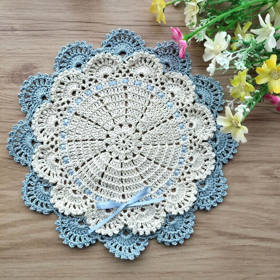 にしこ　レース編みドイリー　インテリア　テーブルセンター