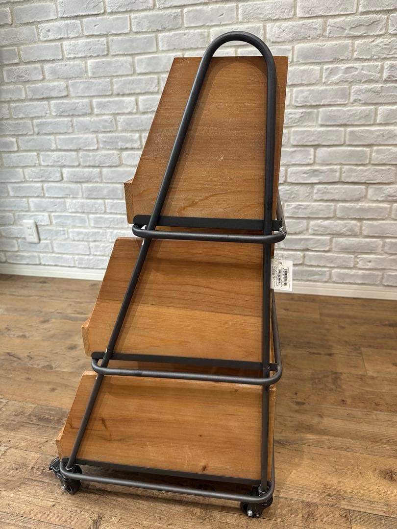 アイアンフレームキャスター付き木製収納ラック