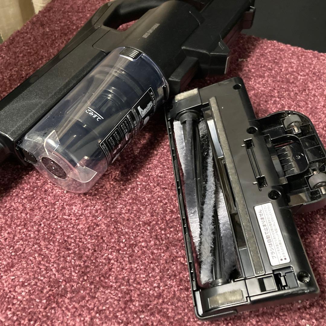 高速回転ヘッド☆人気のマットブラック　軽いからフローリングもスイスイ綺麗になる