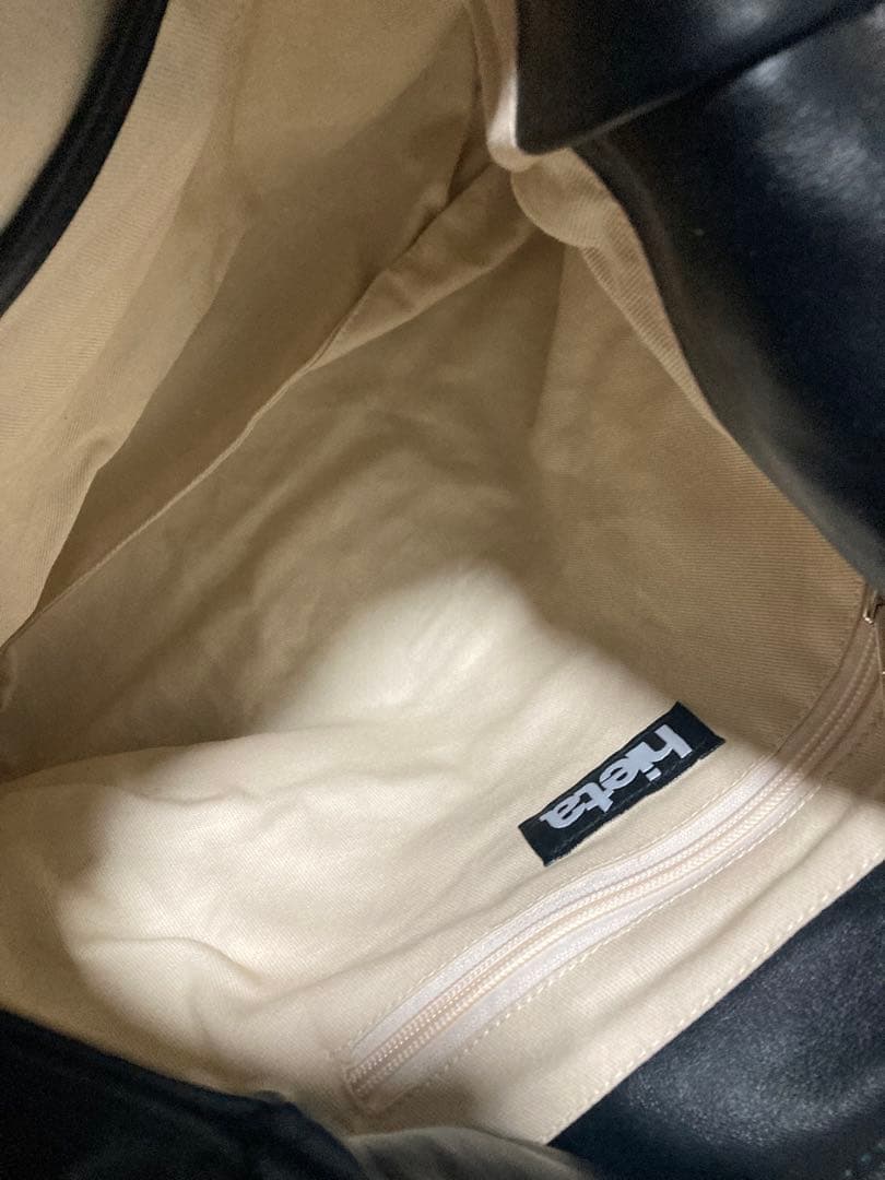 黒 hietaショルダーバッグ