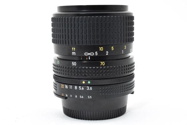NIKON ZOOM-NIKKOR 35-70mm f3.5〜4.8
